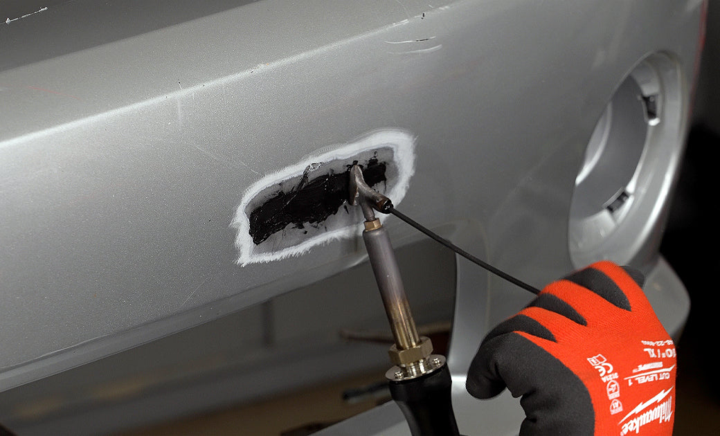 Repairing a Tear in the Face with an Airless Plastic Welder